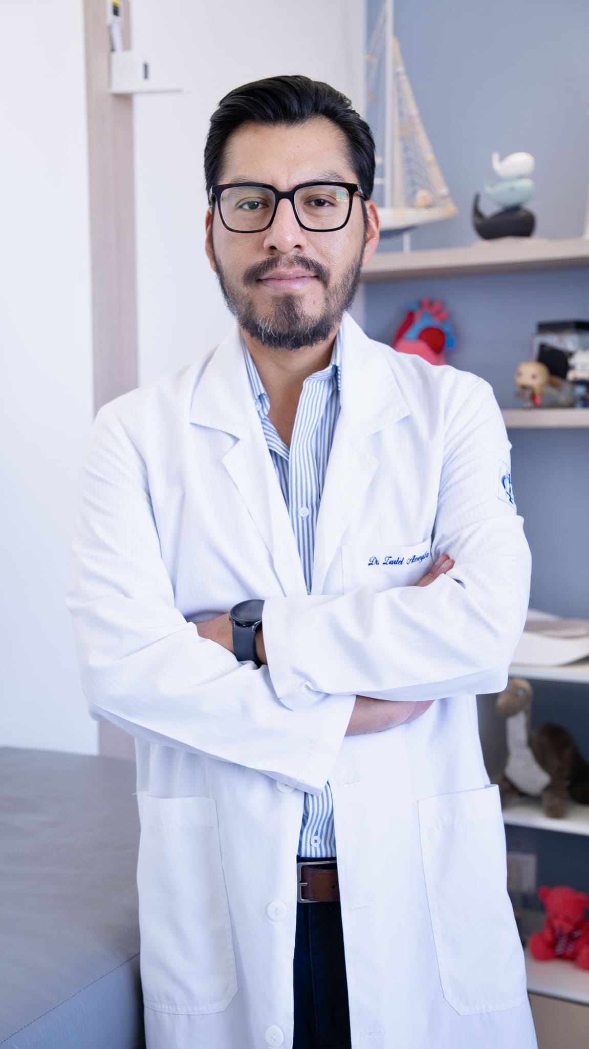 Perfil - Dr. Zuriel Almeyda Dominguez